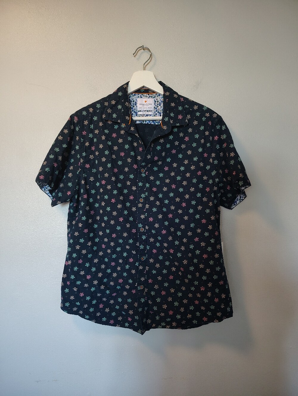 Denim & Flower Short Sleeve 100% Cotton Navy Turtle Button-Up Shirt
